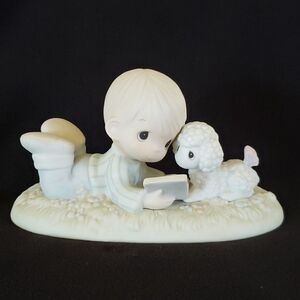 Vtg 1984 Precious Moments “I Love to Tell the Story” Porcelain Figurine PM852